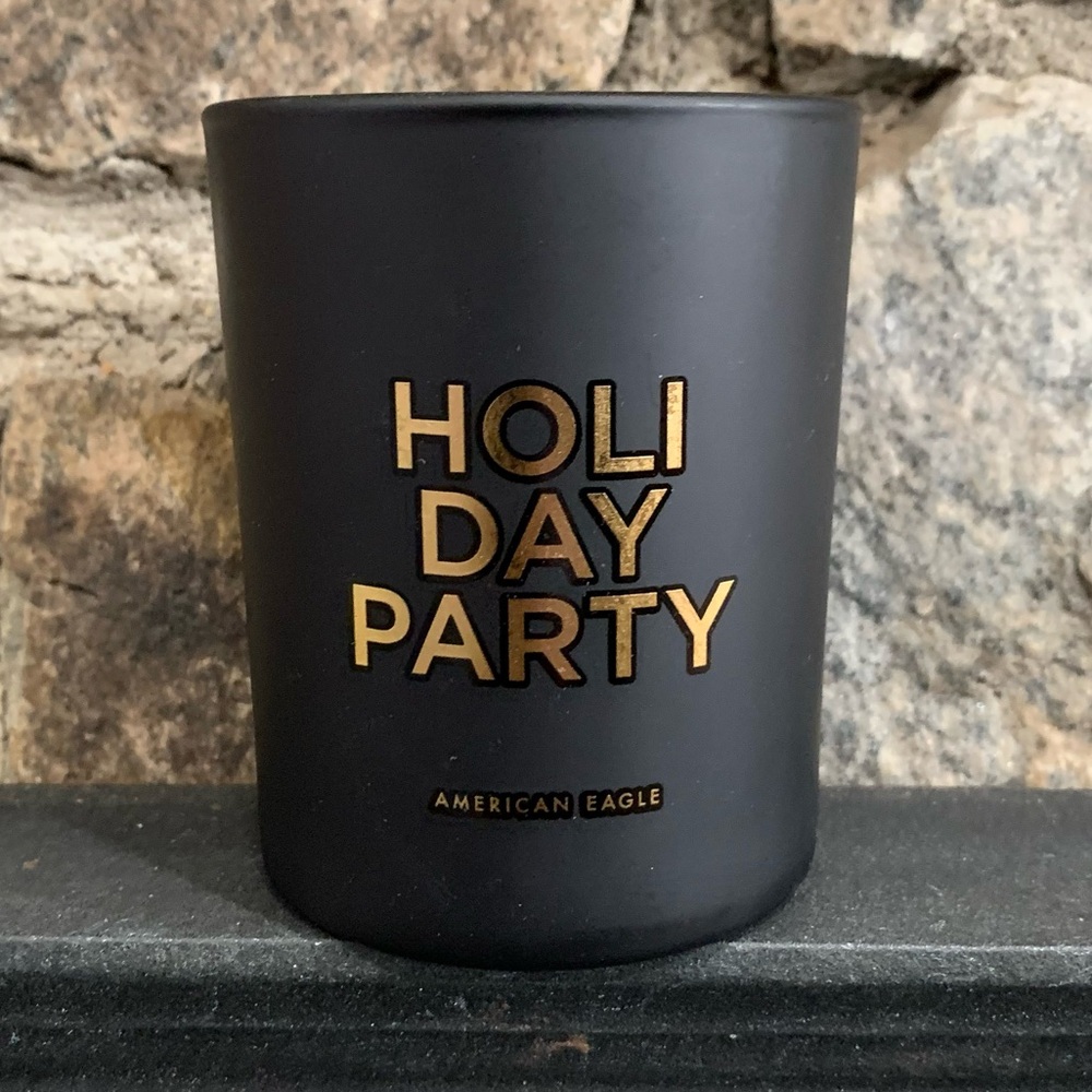 American Eagle Holiday Party Scented Candle Fir, Spicy Clove, Silver Birch 6 oz